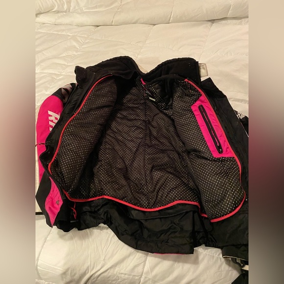 Women’s FXR snowmobiling jacket 6 - Picture 3 of 5